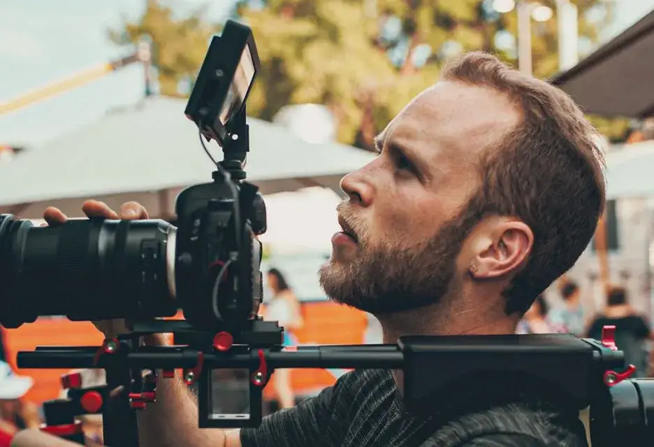 Jaki obiektyw do nagrywania? Wybierz najlepszy obiektyw do filmów