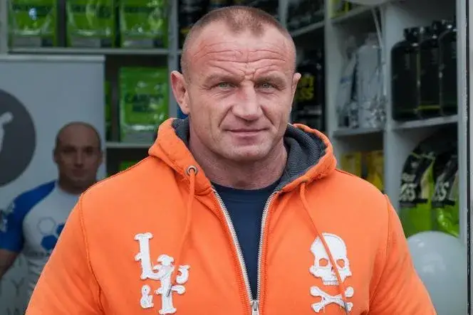 Ile lat ma Mariusz Pudzianowski? Zaskakujący wiek legendy sportu!