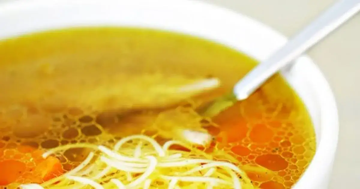 Czy rosół to polska zupa? Odkryj jego tradycję i znaczenie w kuchni