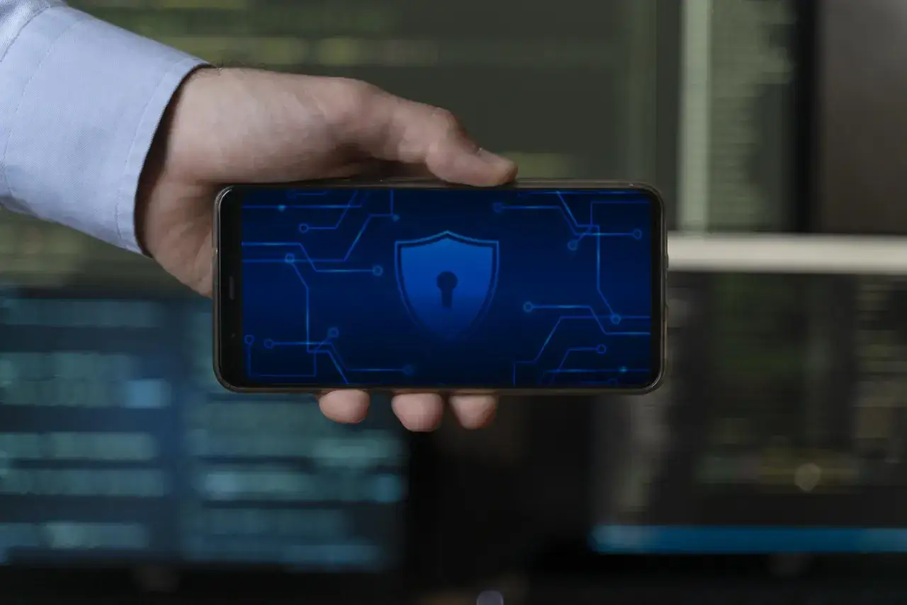 Jak wybrać bezpieczną platformę online w Polsce