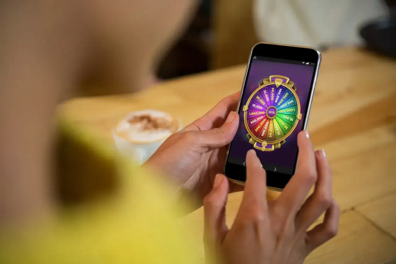 Koło fortuny na nowo: rodzaje i zasady królowej gier online