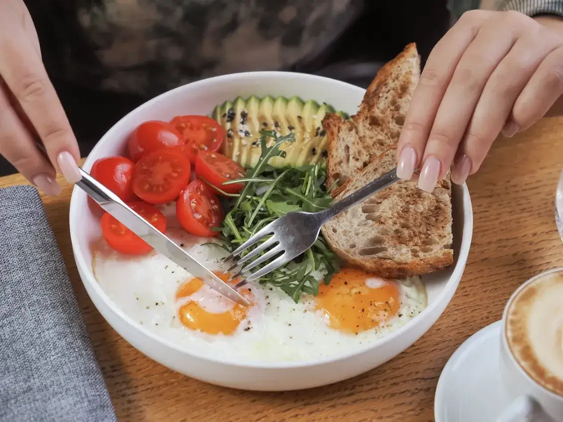Dieta dla osób na home office – jak zorganizować kuchnię, pracując z domu?