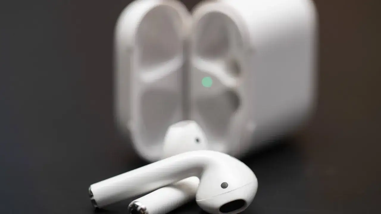 So setzen Sie Ihre AirPods zurück und lösen häufige Probleme schnell