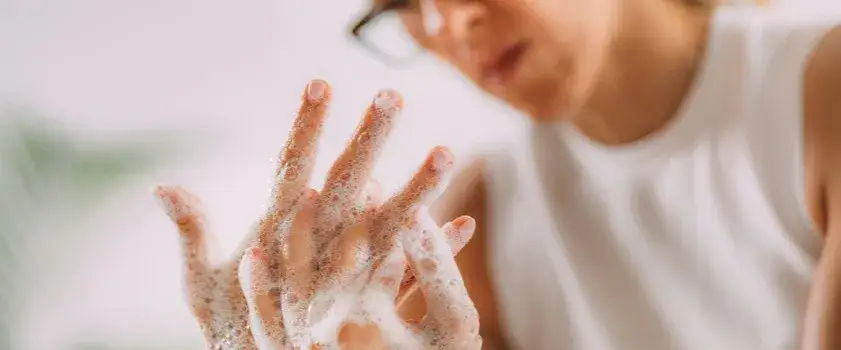 Czy nerwica natręctw to choroba psychiczna? Poznaj prawdę o OCD