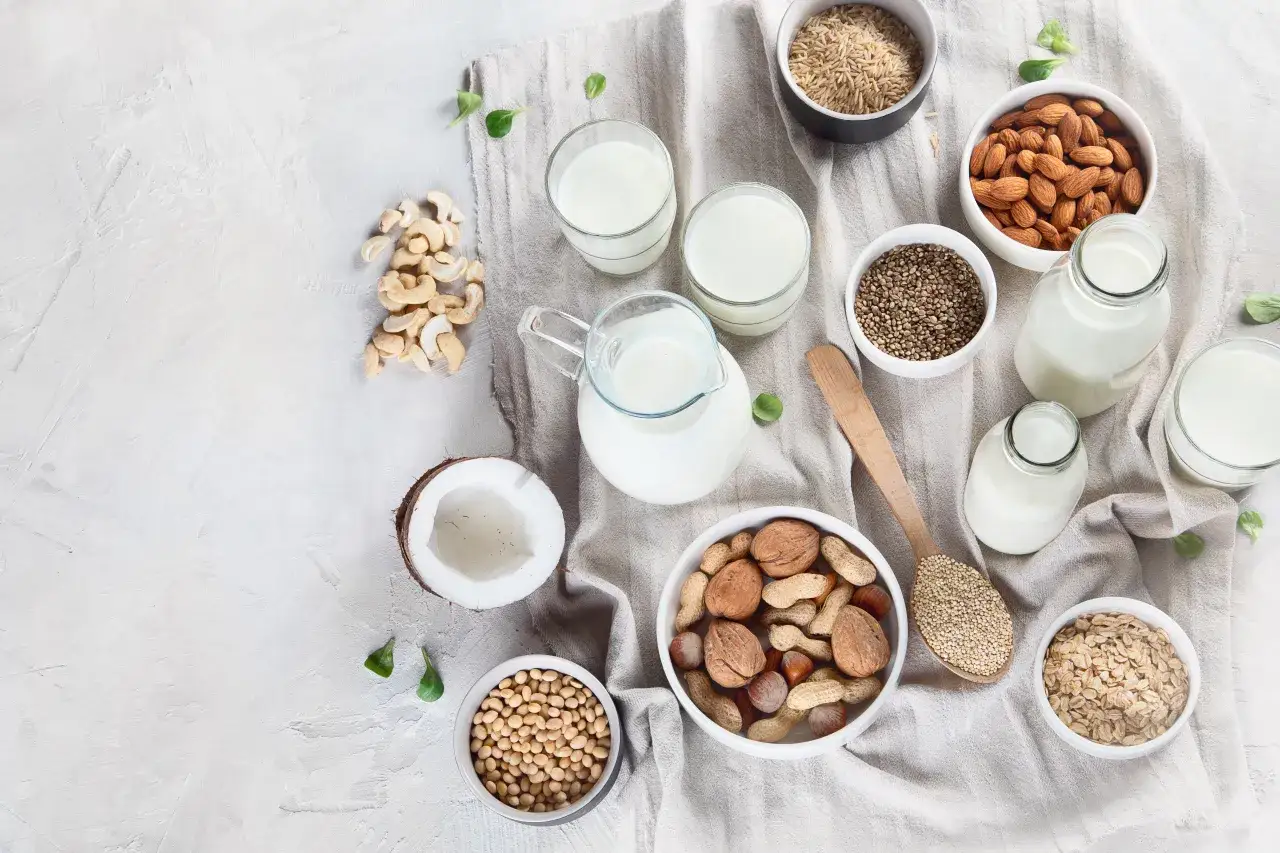 Co to jest napój roślinny i dlaczego warto go wybrać?