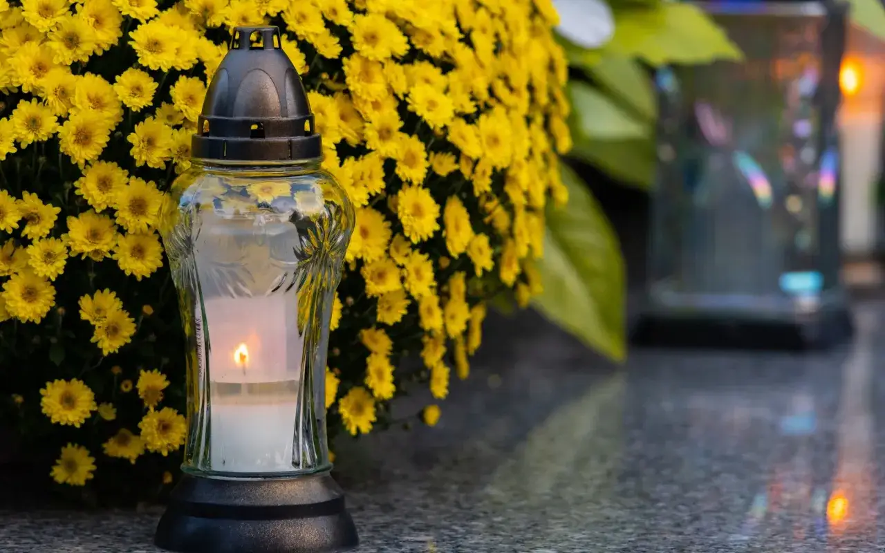 Jak dojechać na Cmentarz Północny - uniknij korków i utrudnień