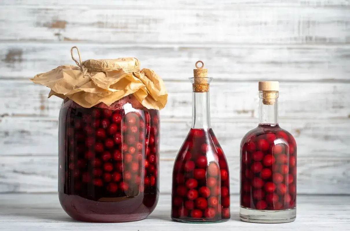 Co z owocami z nalewki? Praktyczne przepisy na smaczne wykorzystanie