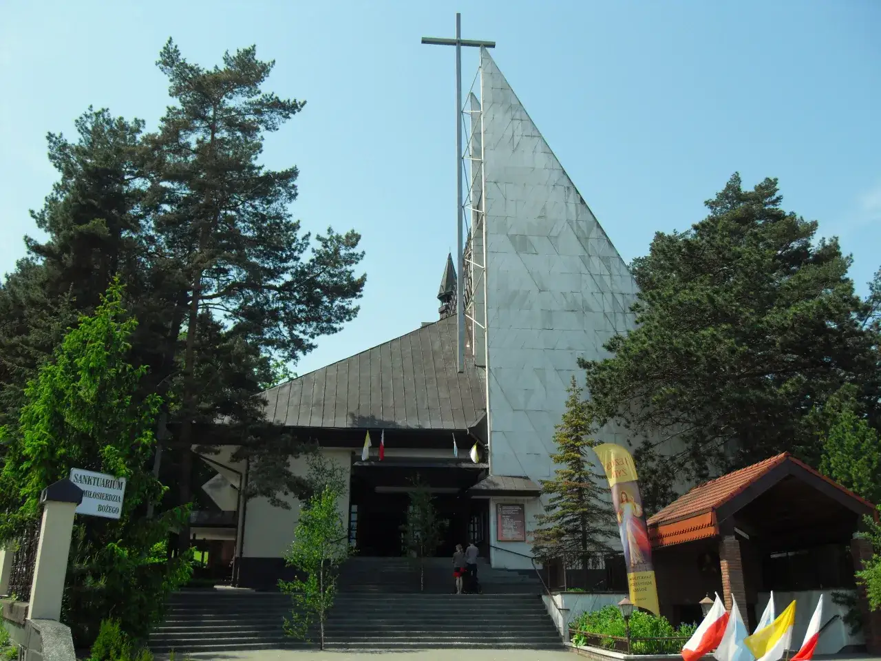 Sanktuarium Miłosierdzia Bożego w Gdańsku - historia i usługi, które musisz znać