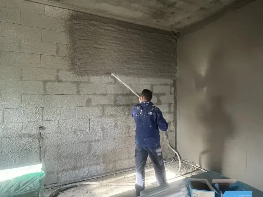 Tynki wewnętrzne: które są naprawdę najlepsze? Ekspert radzi