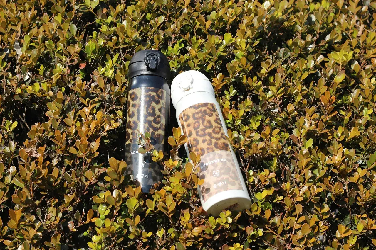 Kubki termiczne Kambukka – funkcjonalność i styl