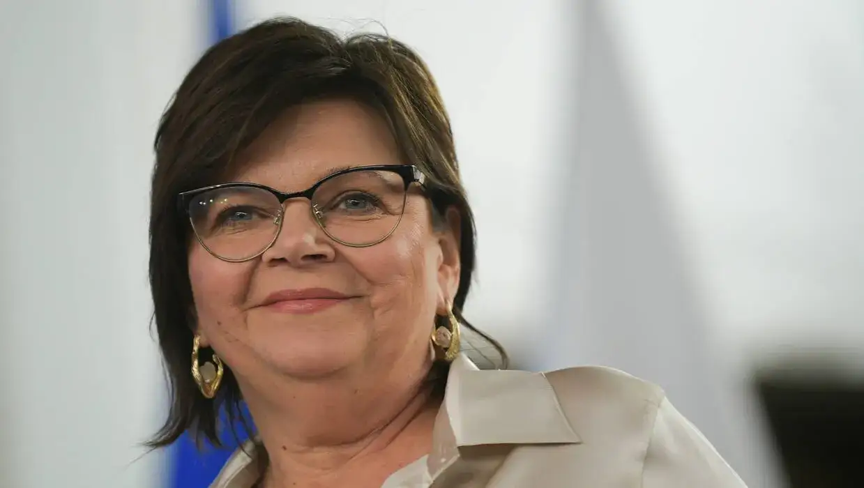 Izabela Leszczyna: kim jest z zawodu i jakie ma osiągnięcia w polityce