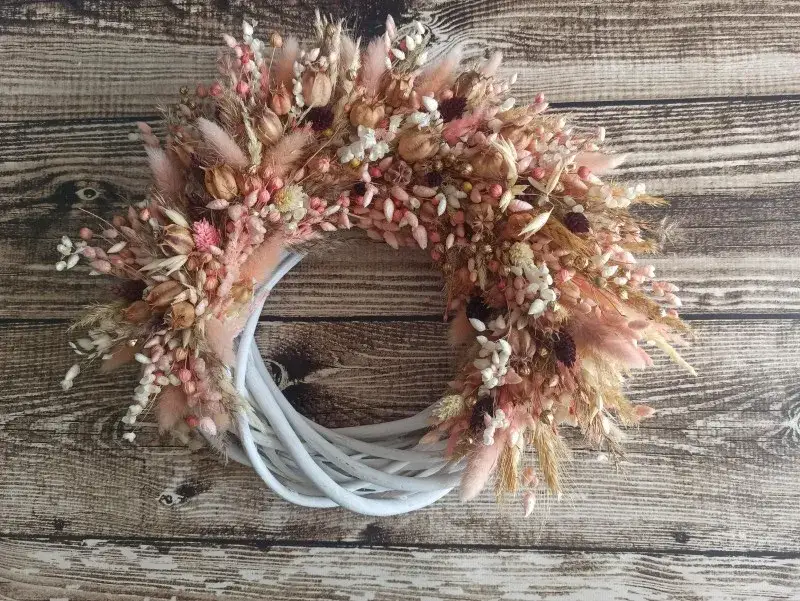 Symbolika wianka – radość, nowe życie, gościnność