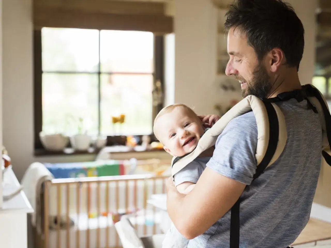 Od kiedy nosidełko dla niemowlaka jest bezpieczne? Wszystko, co musisz wiedzieć