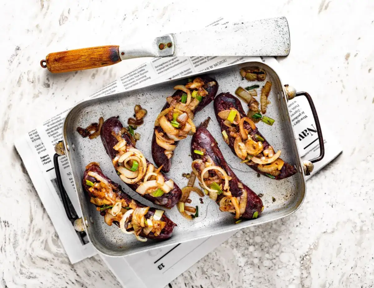 Ile kalorii ma kaszanka z grilla? Zaskakujące wartości kaloryczne