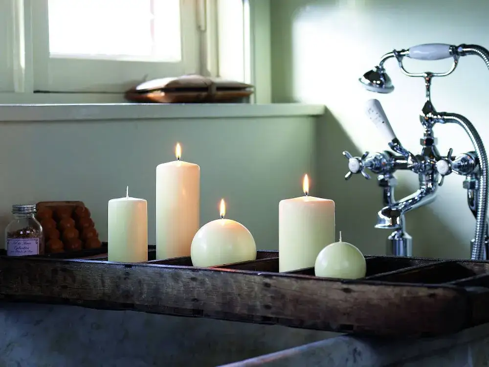 Świece do spa: jak wybrać najlepsze aromaty do relaksu i odprężenia