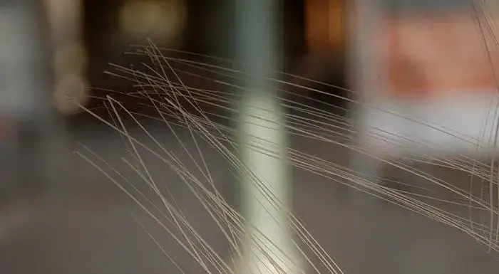 Jak usunąć rysy na szybie okna - skuteczne metody i porady krok po kroku