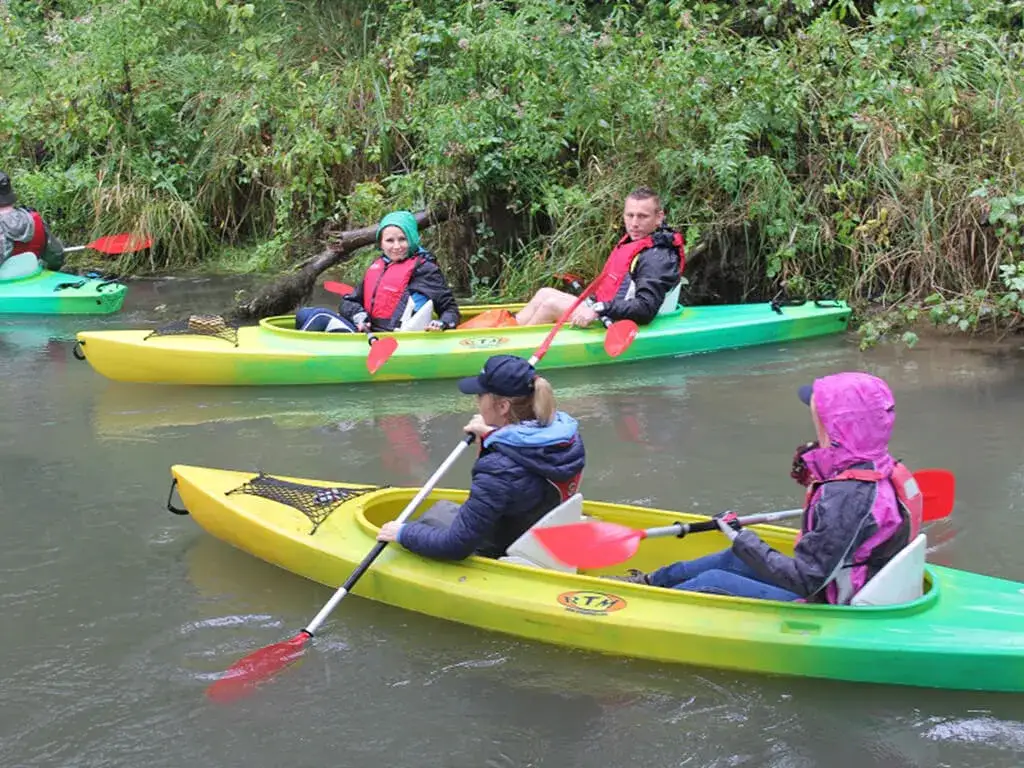 Spływ kajakowy Sosnowiec: poznaj szczegóły, trasy i atrakcje