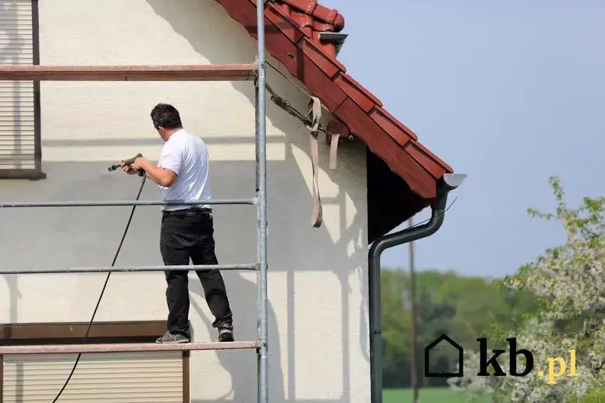 Ile kosztuje mycie elewacji Karcherem? Zaskakujące ceny i czynniki wpływające.