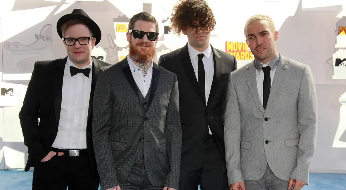 All Out Boy: Historia i Wpływ Kultowego Zespołu Rockowego