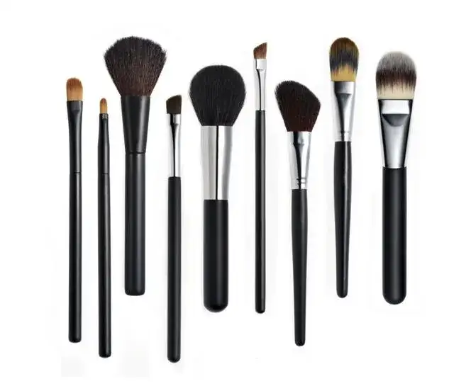 Najlepsze pędzle do makijażu jakie wybrać, aby uniknąć błędów