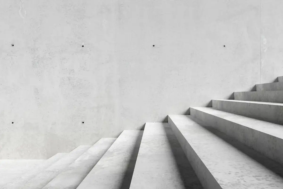 Jak tanio wykończyć schody: 10 sprawdzonych sposobów na oszczędności