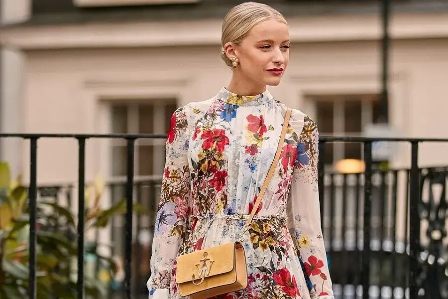 MOE – co to za firma i dlaczego warto poznać tę markę odzieżową?