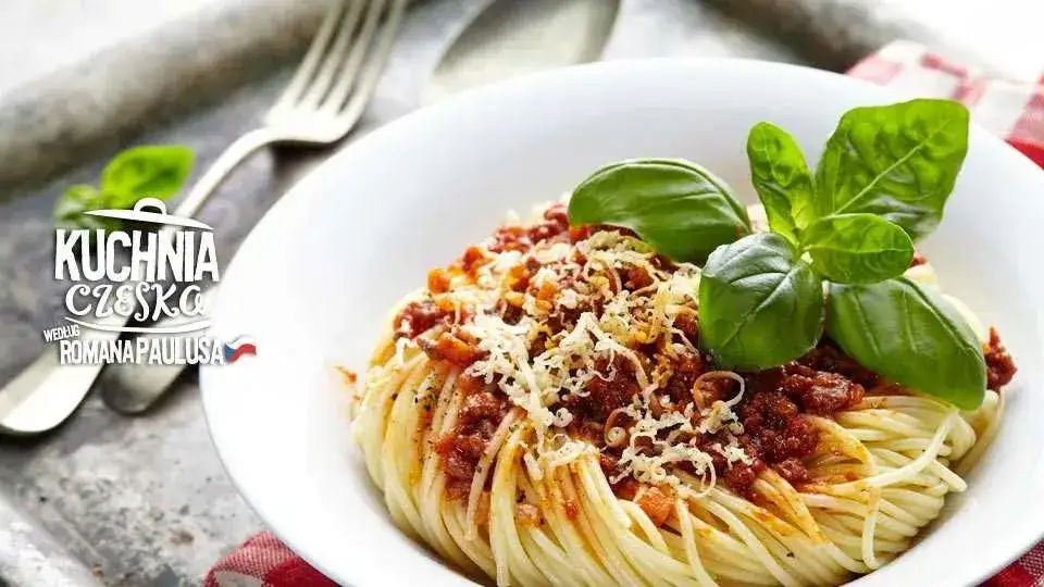 Spaghetti bolognese Okrasa z szpinakiem – wyjątkowy przepis, który zachwyci
