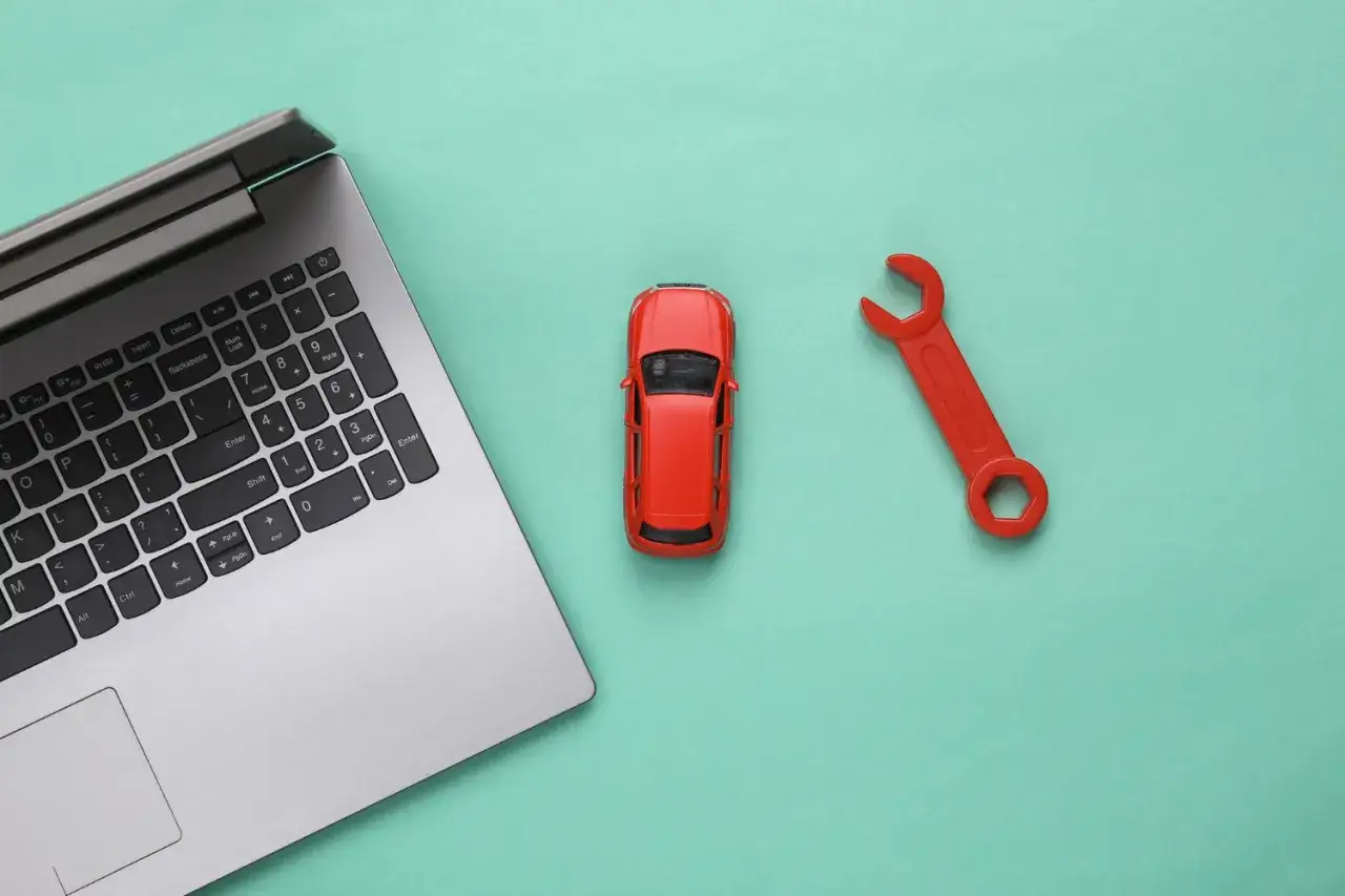 Kupowanie części samochodowych przez Internet. Czy warto?