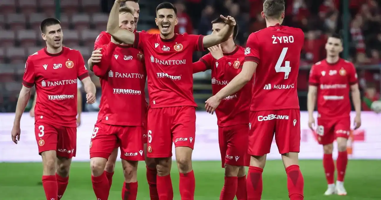 Widzew Łódź transfery - Czy wielkie wydatki odmienią zespół?
