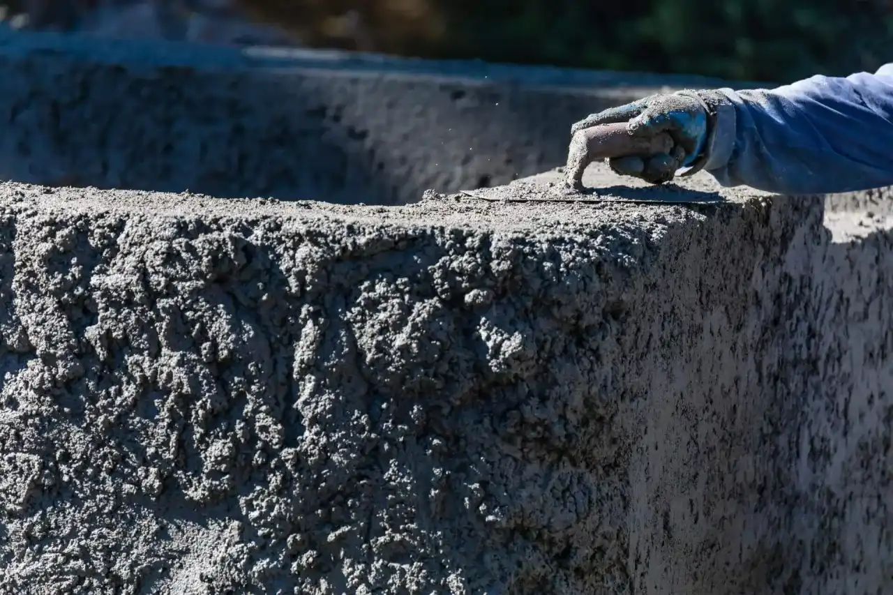 Cement 25 kg - Ile kosztuje i jak nie przepłacić w 2026?