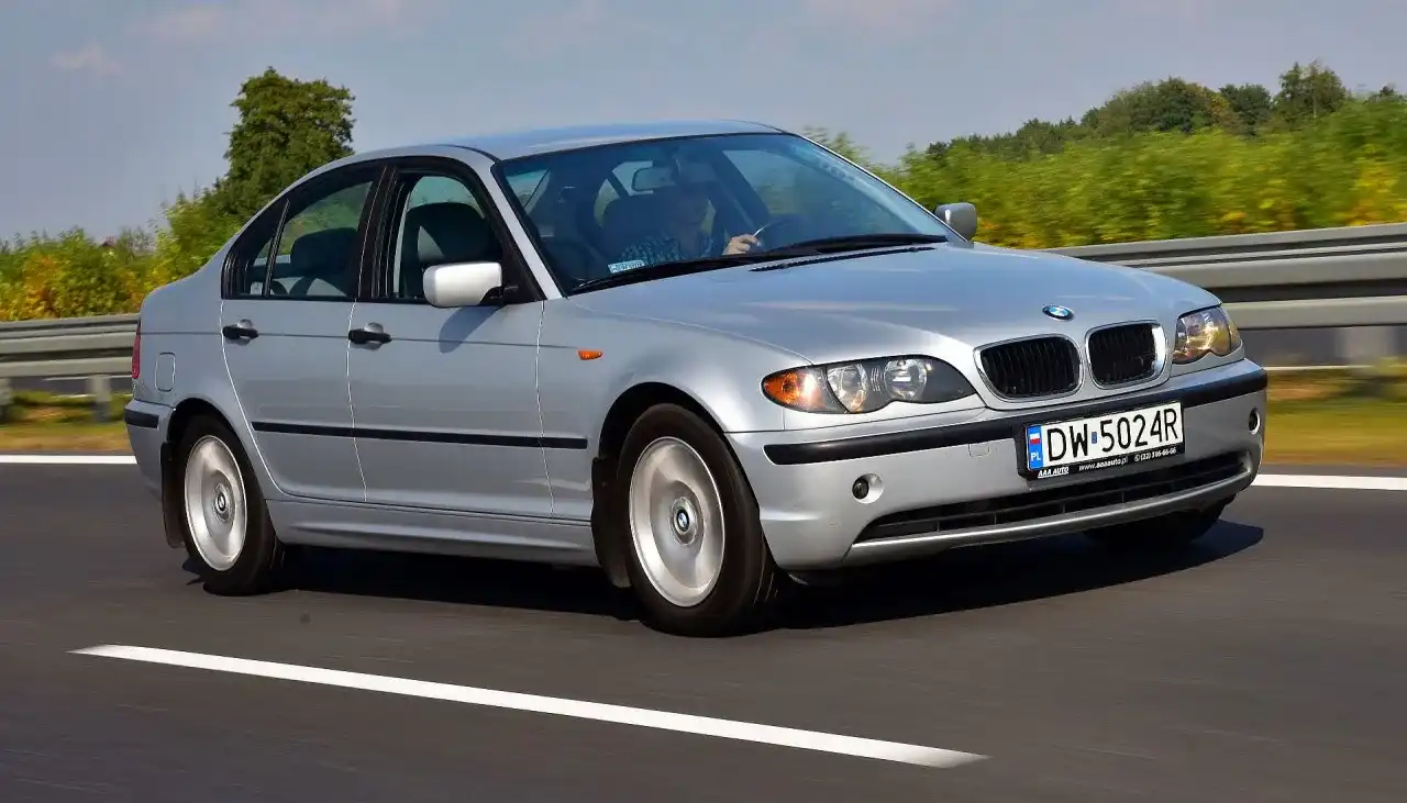BMW E46 330i: Przewodnik kupującego, koszty, usterki i opinie