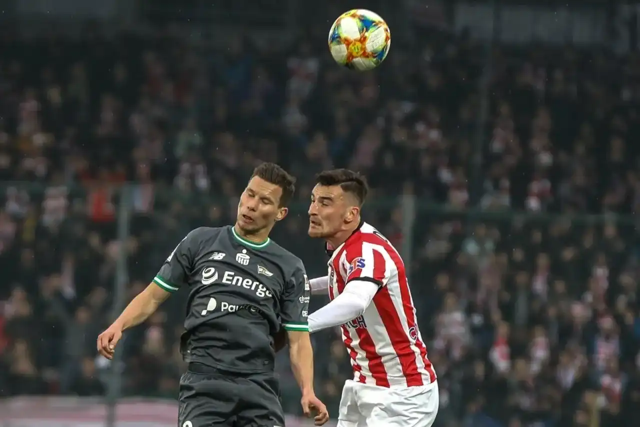Ekstraklasa: Jak rozstrzygnąć remis punktowy w tabeli?