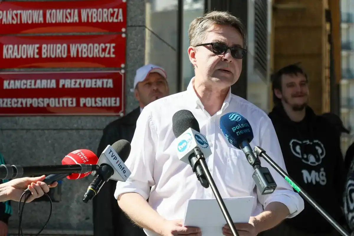 Dlaczego loty Prezydenta RP są poza audytami? Analiza przepisów