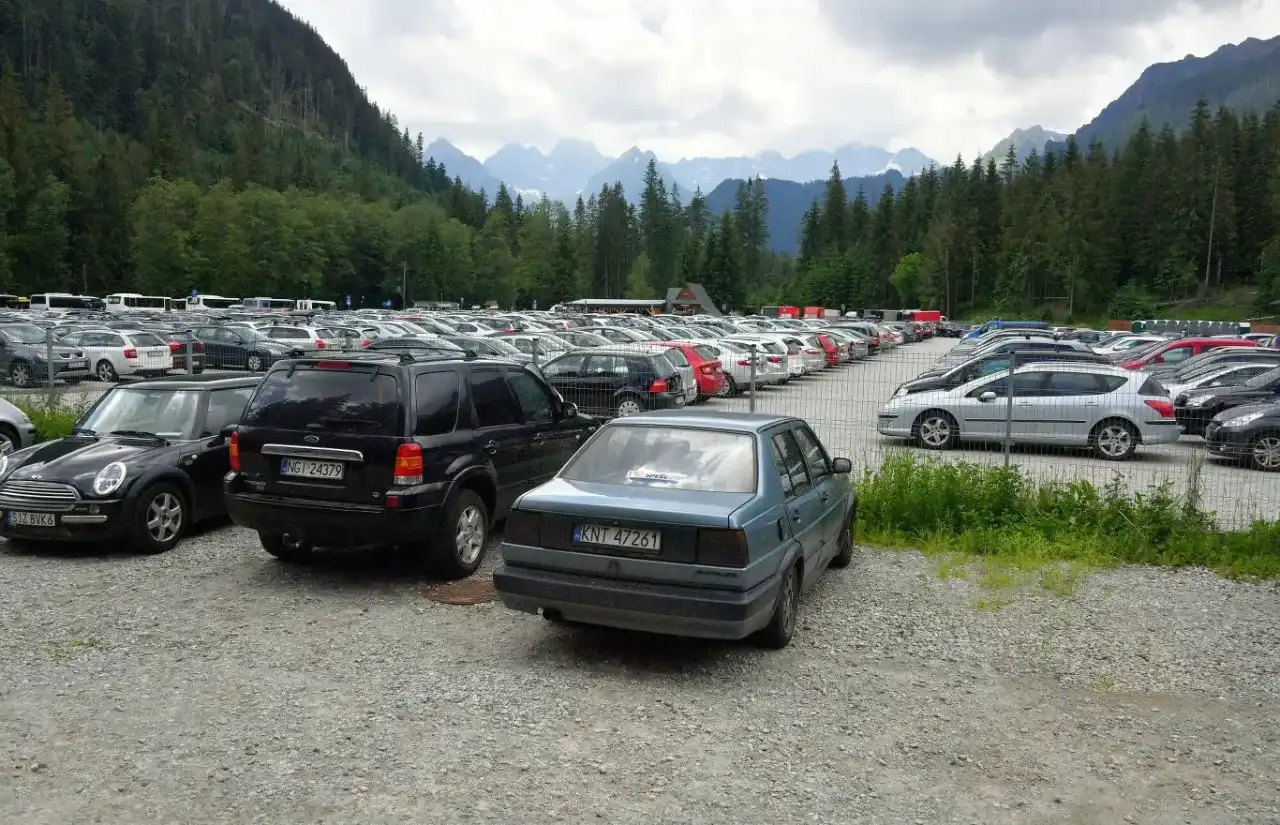 Jak kupić e-bilet na parking pod Morskim Okiem? Poradnik krok po kroku