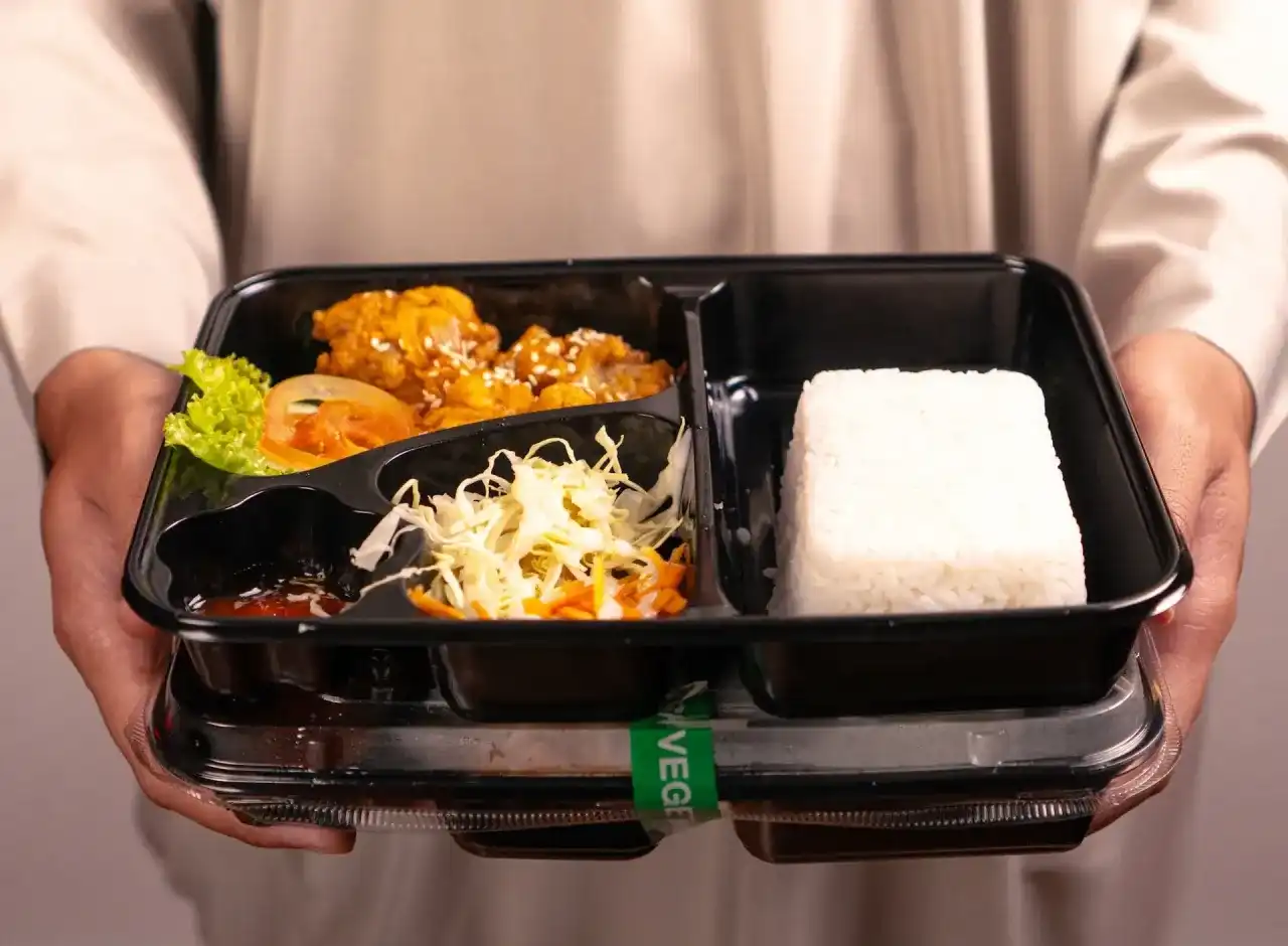 Catering dietetyczny Lubartów: Wybierz najlepszą dietę pudełkową