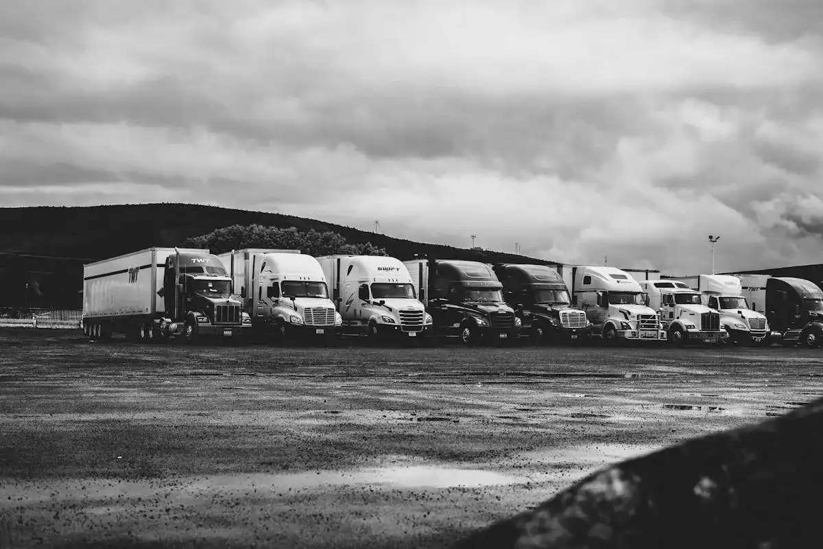 Ile długości ma tir z naczepą - Poznaj wymiary i limity zestawu