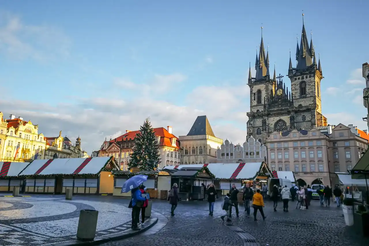 Rynek Staromiejski w Pradze: Twój przewodnik po sercu miasta