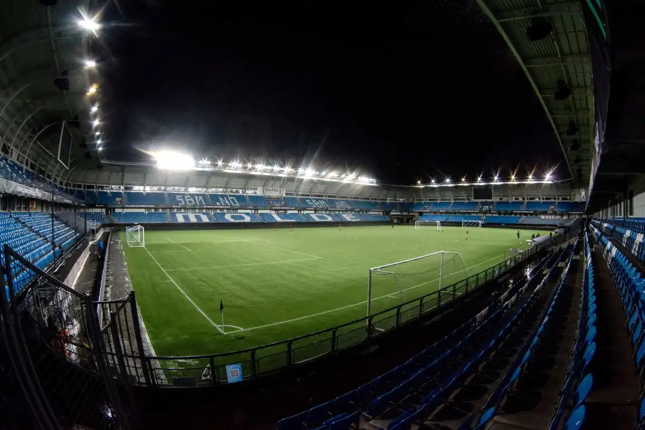 Kluby piłkarskie w Molde - To nie tylko Molde FK. Poznaj hierarchię