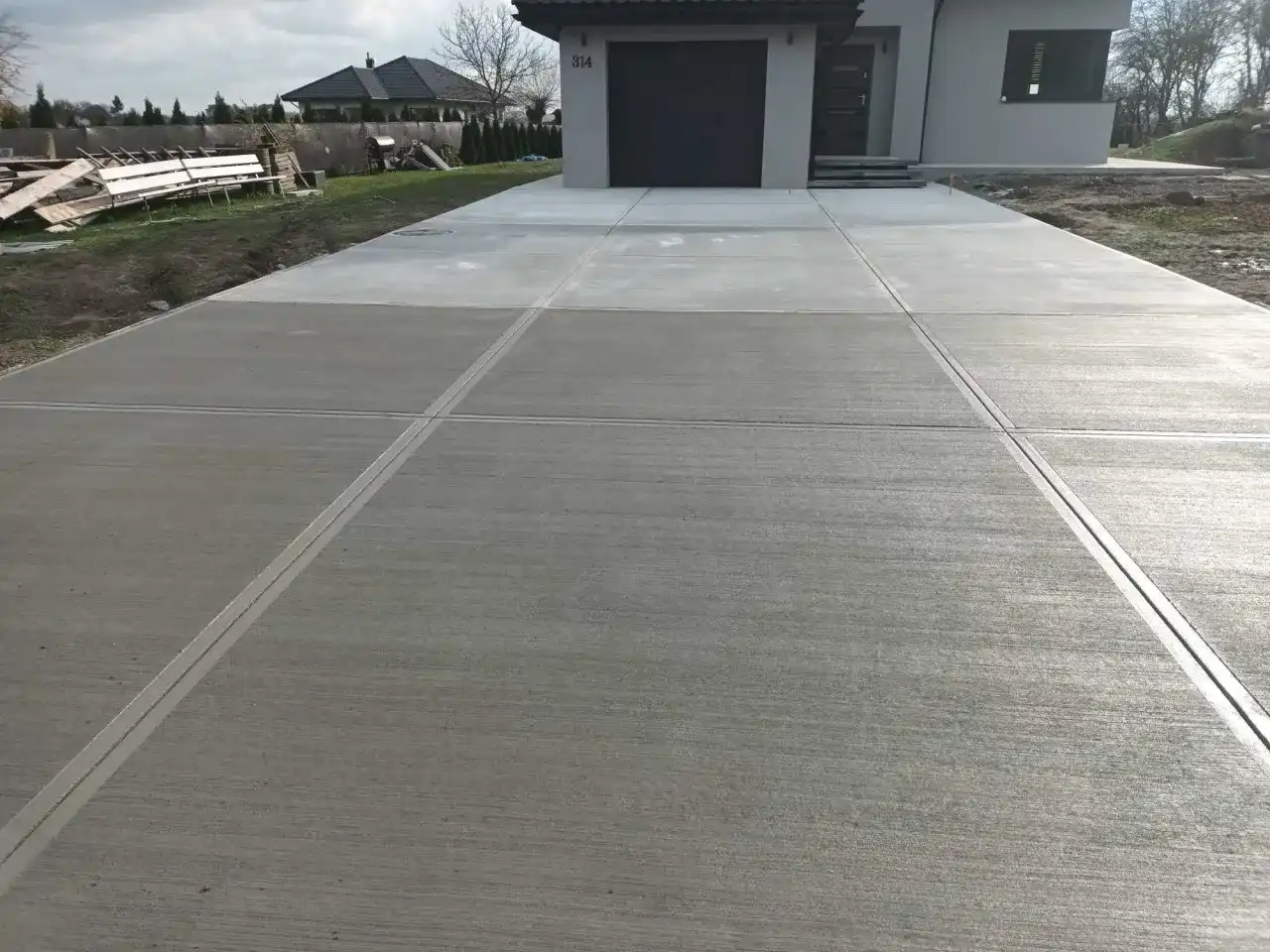Beton stemplowany na podjazd - czy to rozwiązanie dla Ciebie?