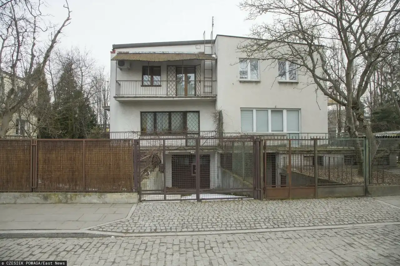 Dom Jarosława Kaczyńskiego: Gdzie mieszka i dlaczego to ważne?
