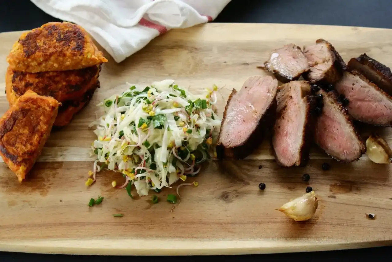 Jaka surówka do kaczki? Klasyka i nowości na Twój talerz