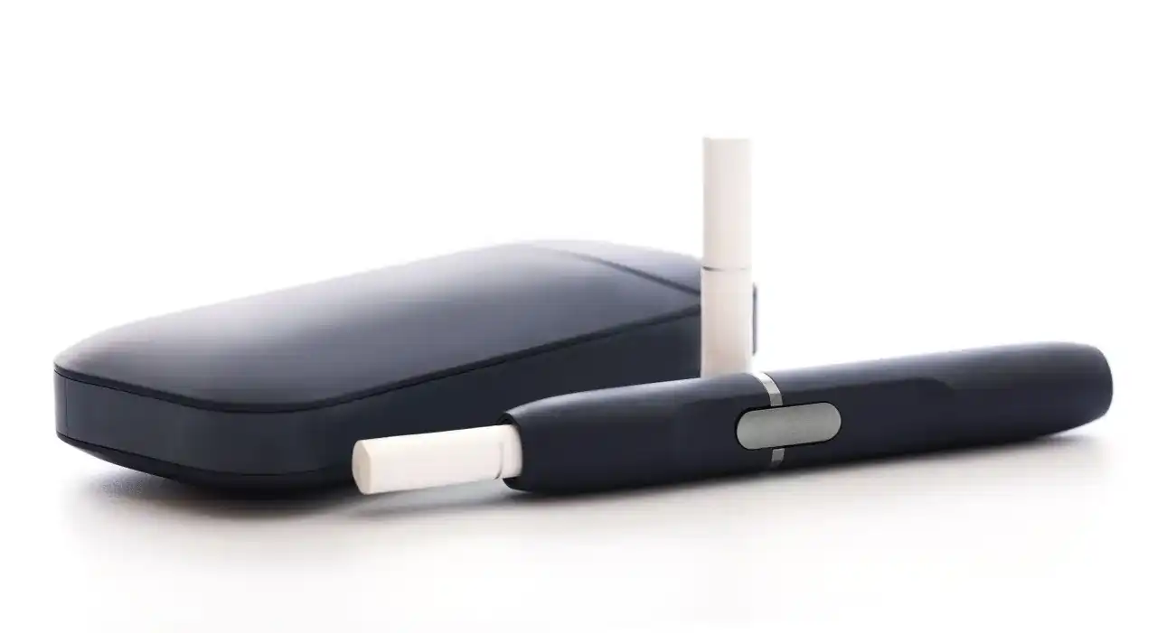 Bezdymne palenie: Podgrzewacze, e-papierosy, waporyzatory - przewodnik