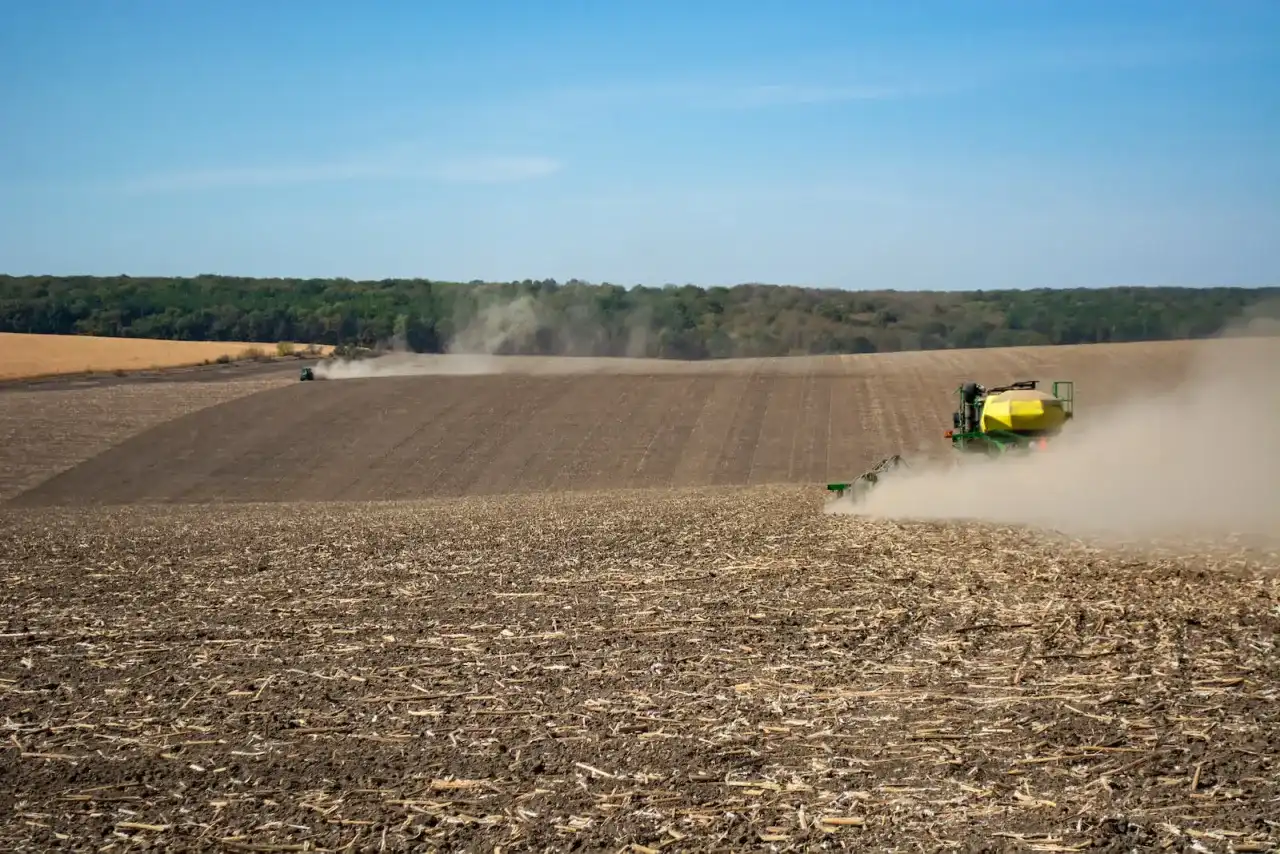 Dzierżawa gruntu: Czy musisz zgłosić ją do gminy? Sprawdź!