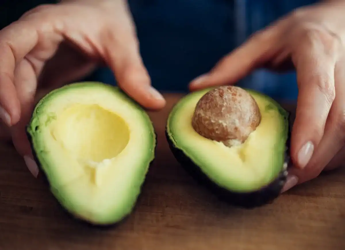 Jak pokroić awokado: instrukcja krok po kroku i triki
