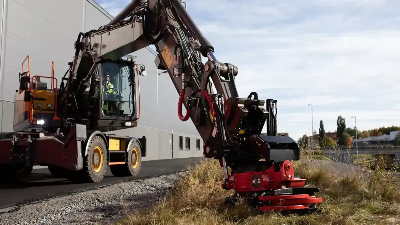 Tiltrotator: Inwestycja, która zwiększa wydajność koparki. Sprawdź!