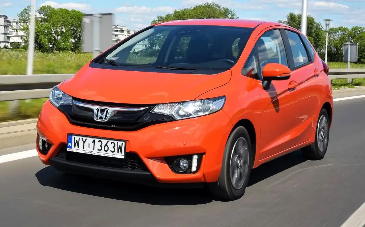 Używana Honda Jazz 4: Genialna hybryda czy pułapka?