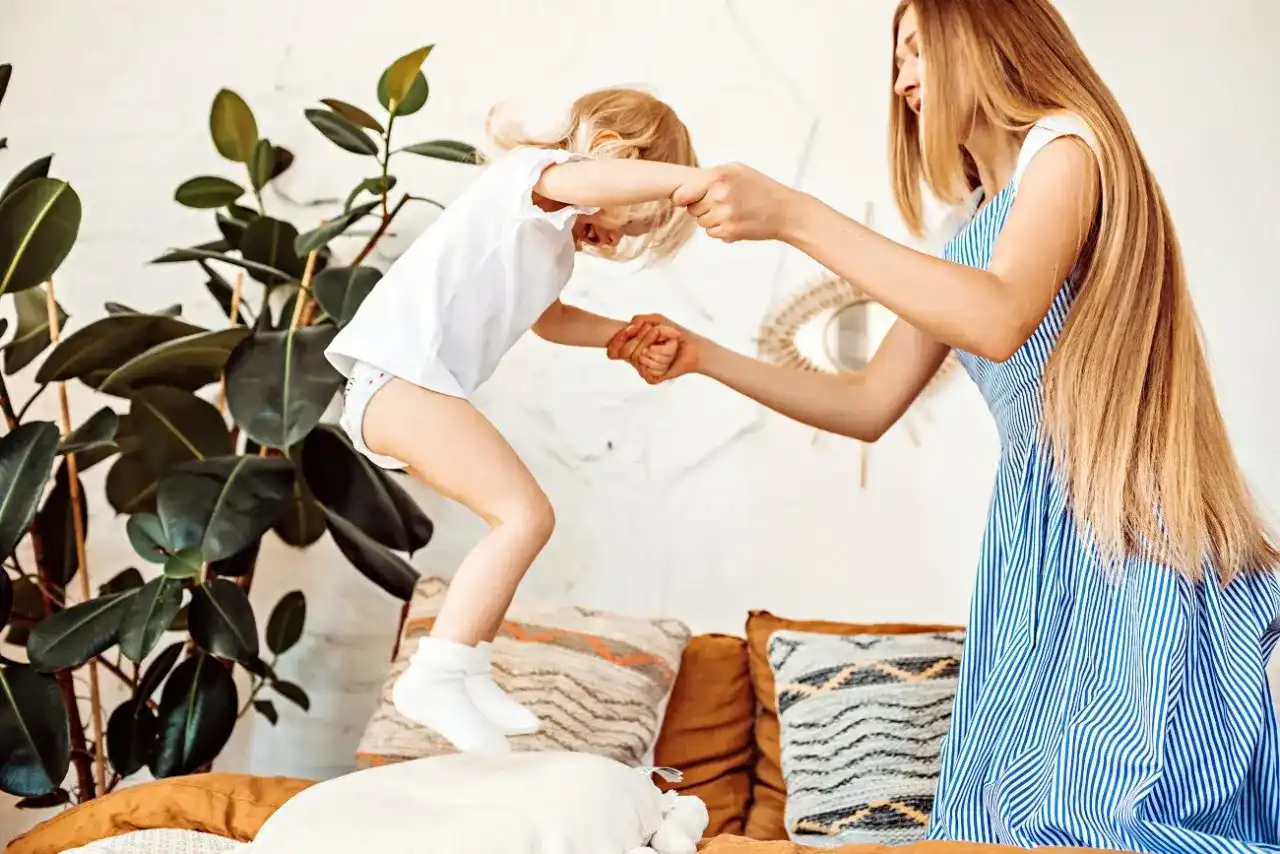 Zabawy z 3-latkiem w domu: 30+ pomysłów, które pokochacie!