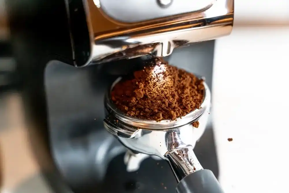 Skutki uboczne kawy: jakie zagrożenia zdrowotne niesie nadmiar?