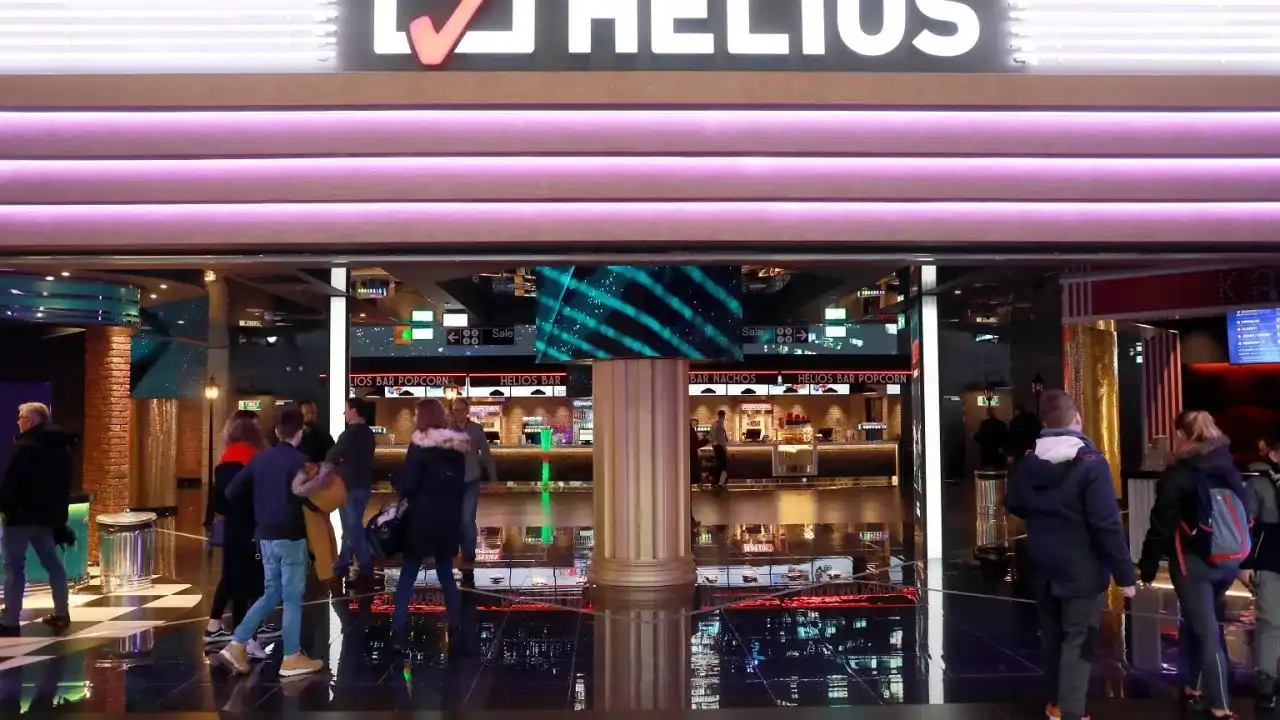 Średni popcorn Helios - ile kosztuje i jak nie przepłacić?