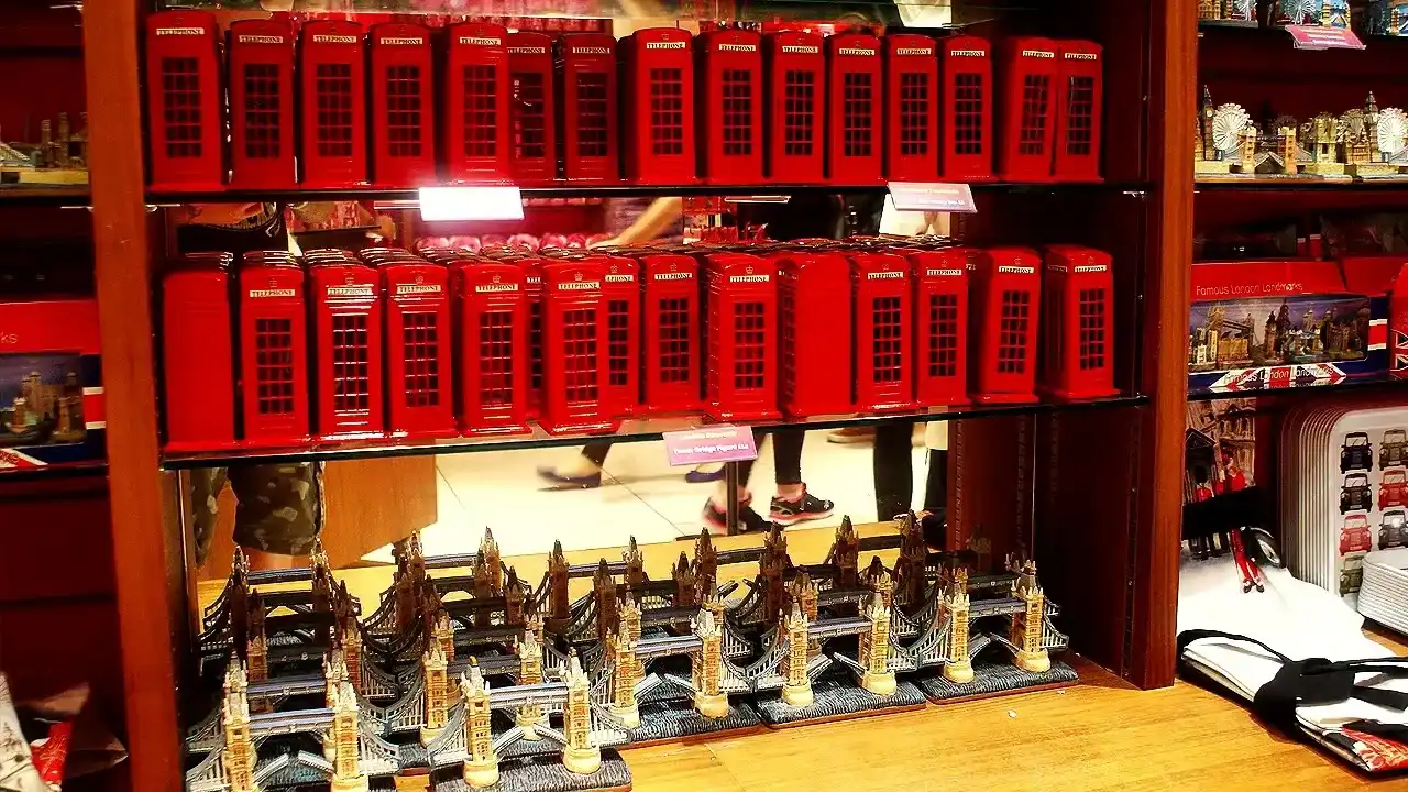 Pamiątki z Londynu co kupić - najciekawsze i unikalne propozycje